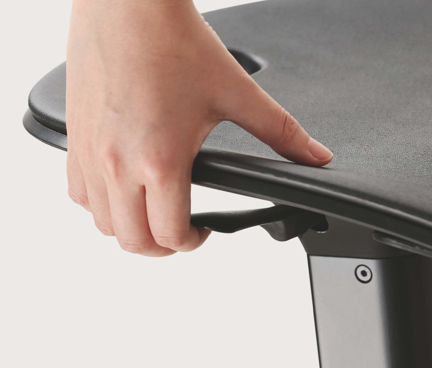 Ergonomischer Steh-/Sitzhocker