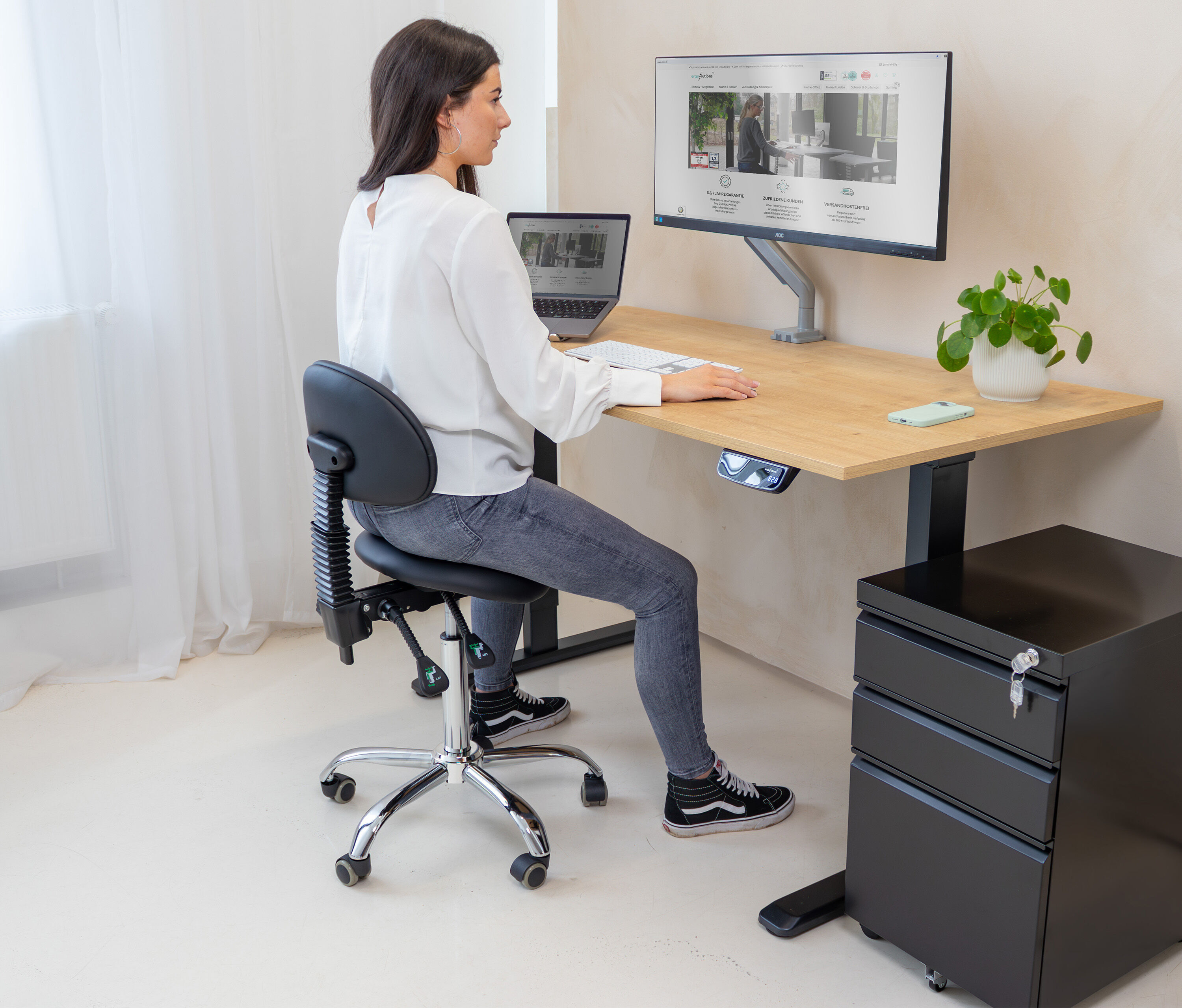 Sattelhocker mit Lehne