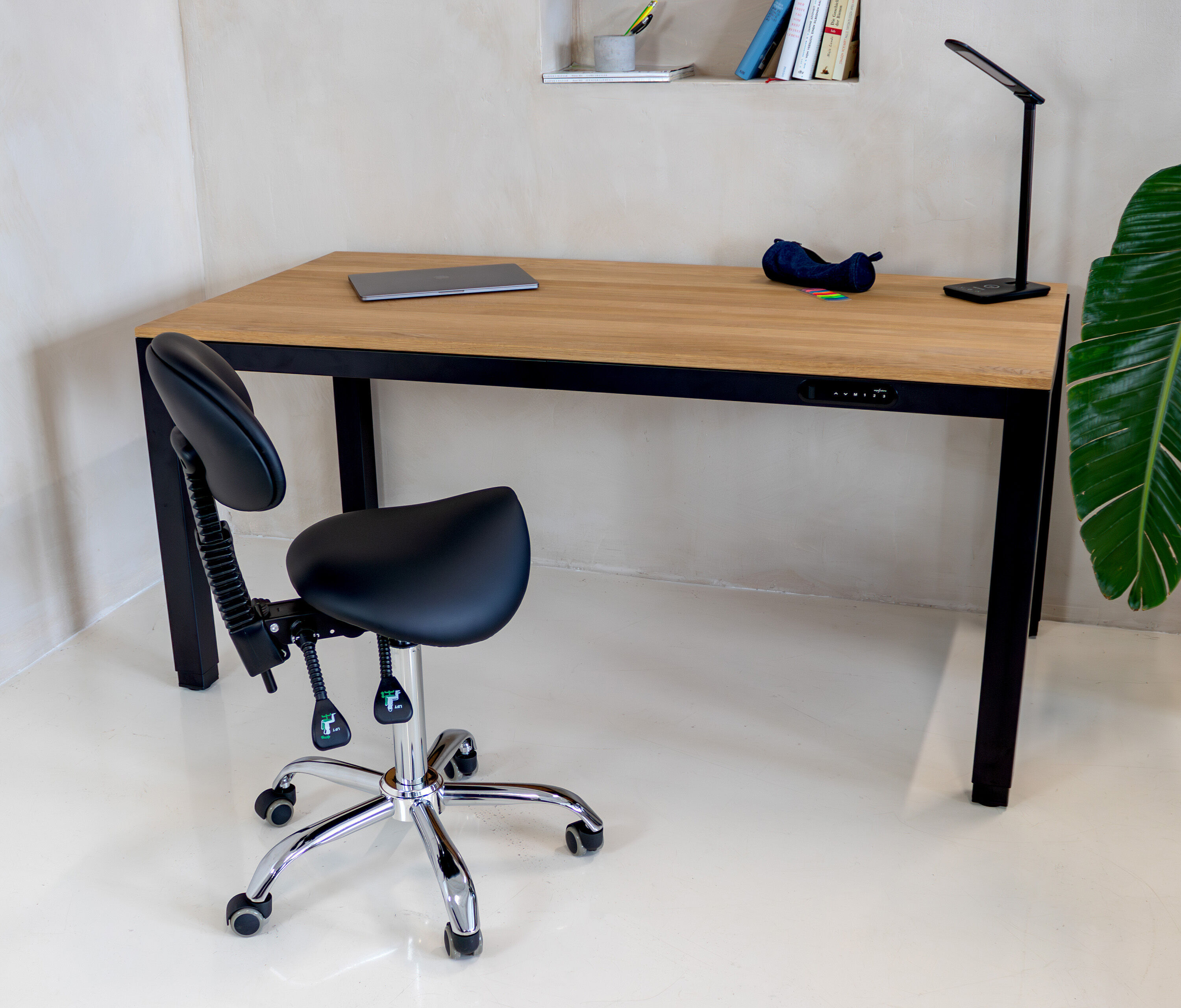 Sattelhocker mit Lehne