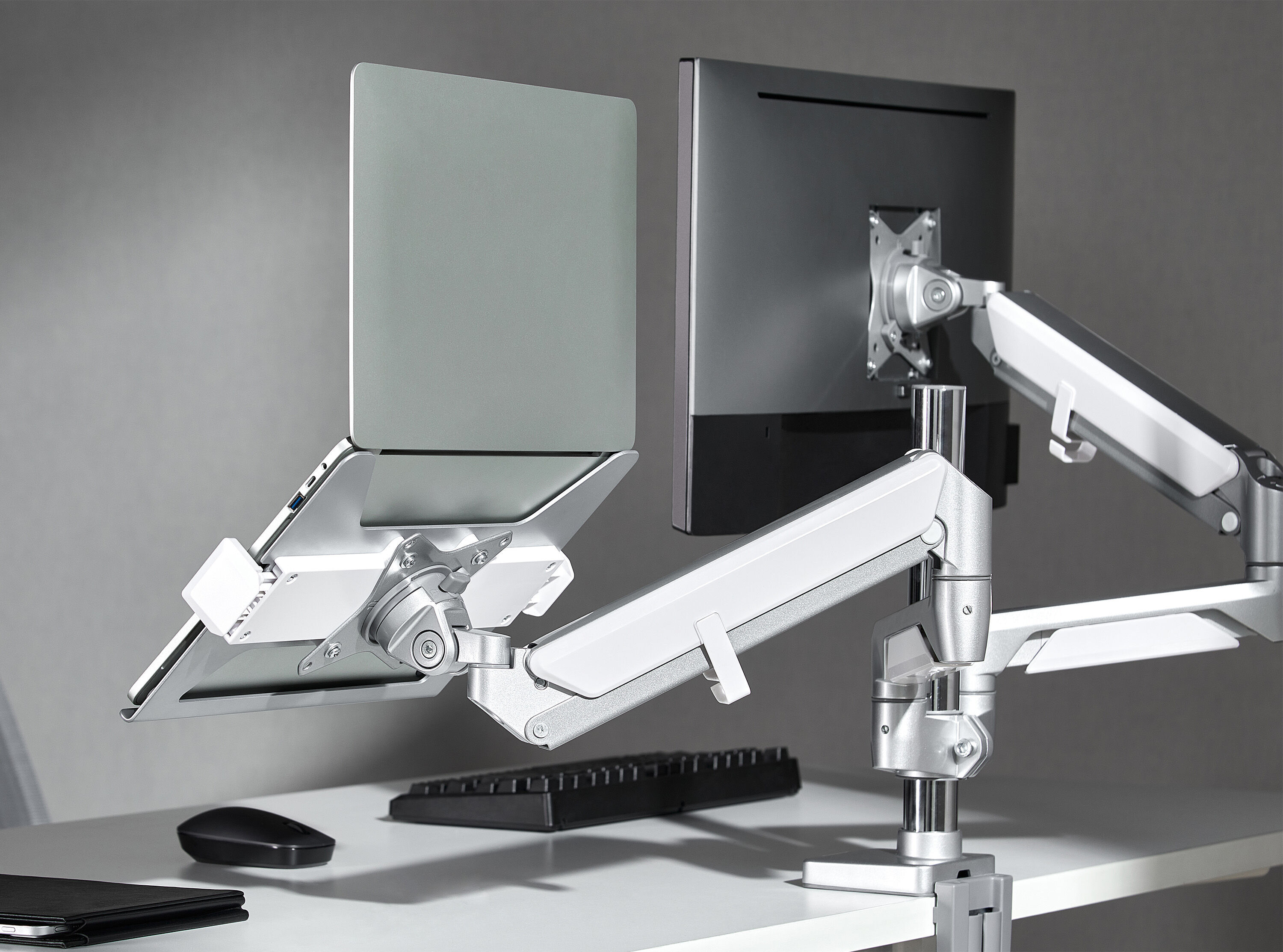 Laptop houder voor VESA monitorarmen