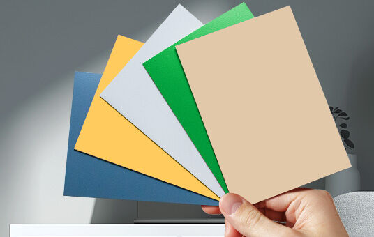 Diverse Büro Farben Ideen für ein Home Office Konzept