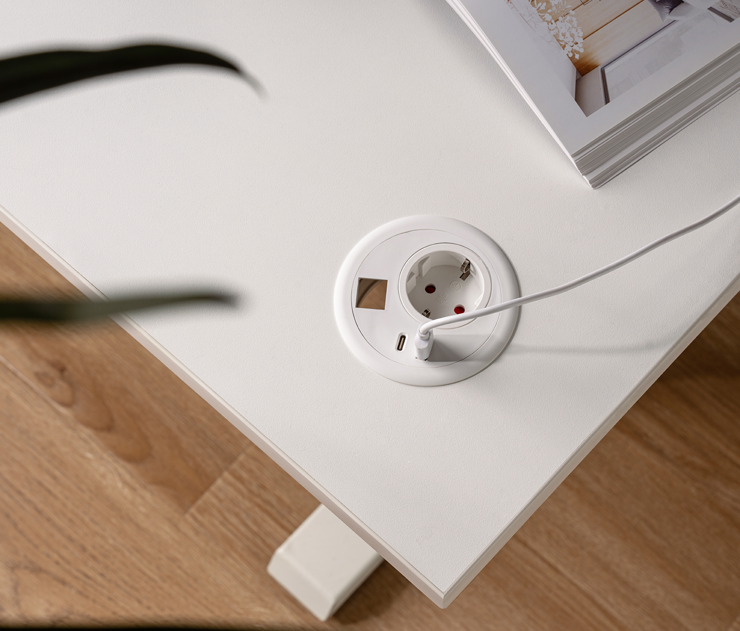 Inbouw stopcontact met 2-voudige USB-lader Wit