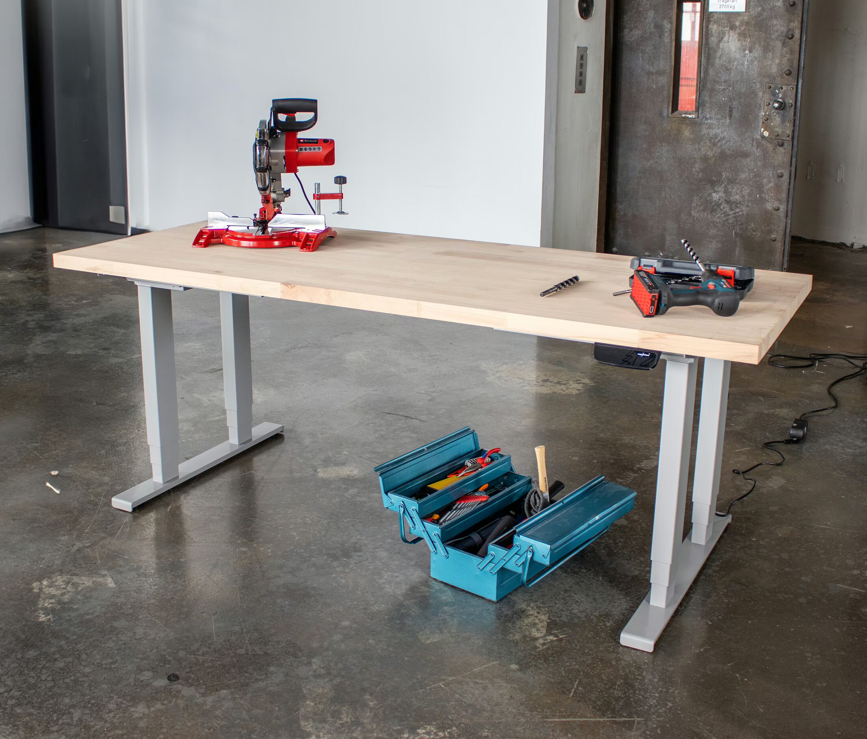 Schwerlasttisch mit Melaminplatte, 200x100 Eiche Schwarz